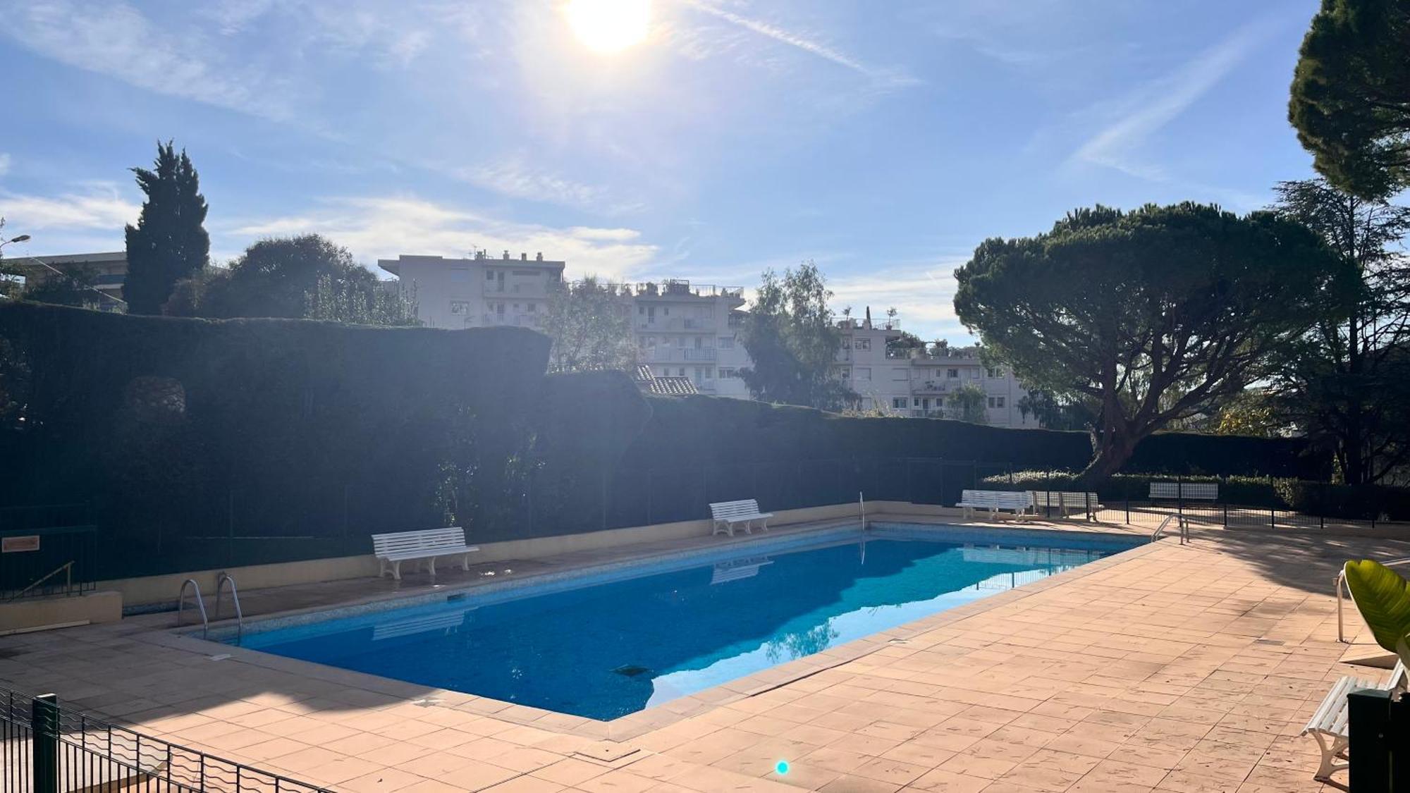 L'Azur - Apt De Standing - Piscine - Parking Le Cannet Exteriör bild